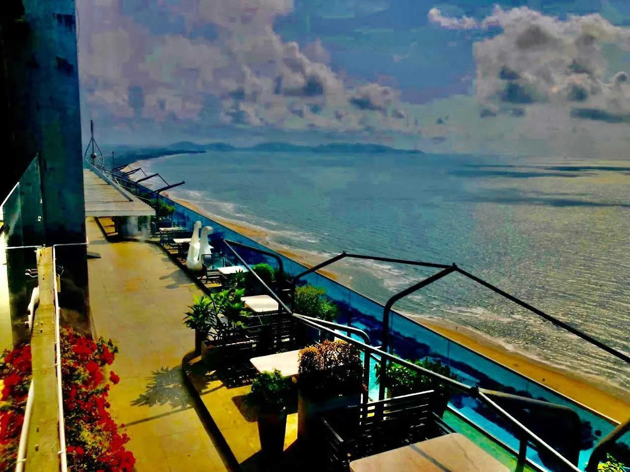 Sky Villas - Oasky Tower Vung Tau, Pool And Gym, Beachfront Lägenhet