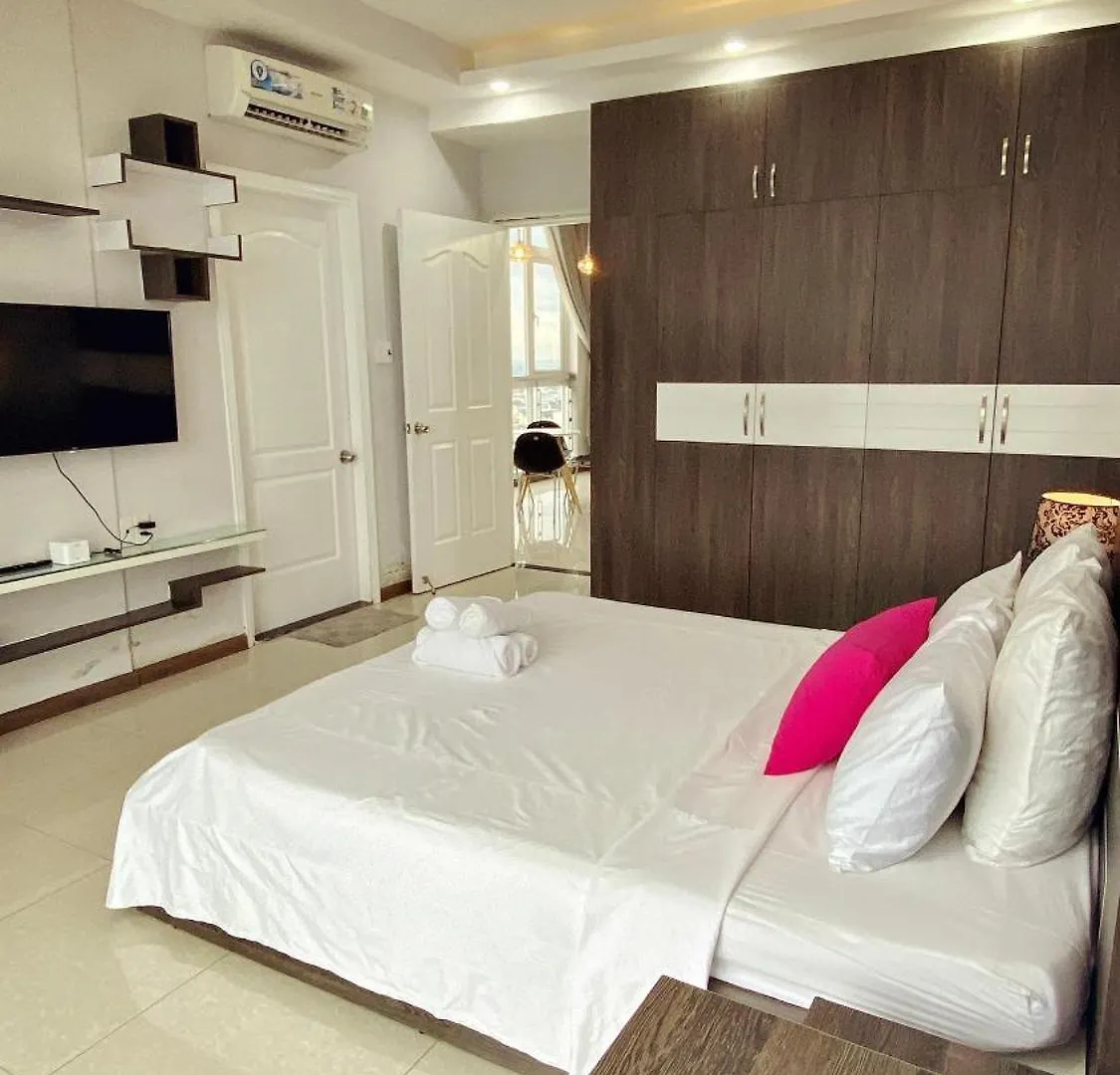 Sky Villas - Oasky Tower Vung Tau, Pool And Gym, Beachfront Apartment