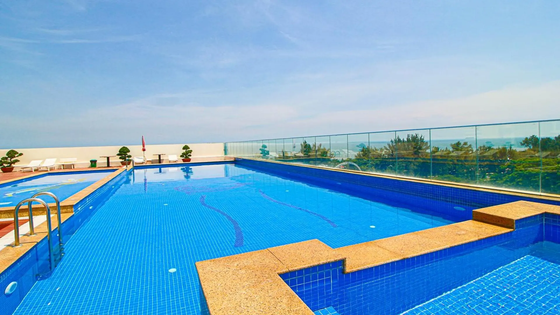 Sky Villas - Oasky Tower Vung Tau, Pool And Gym, Beachfront 0*,  Vietnam